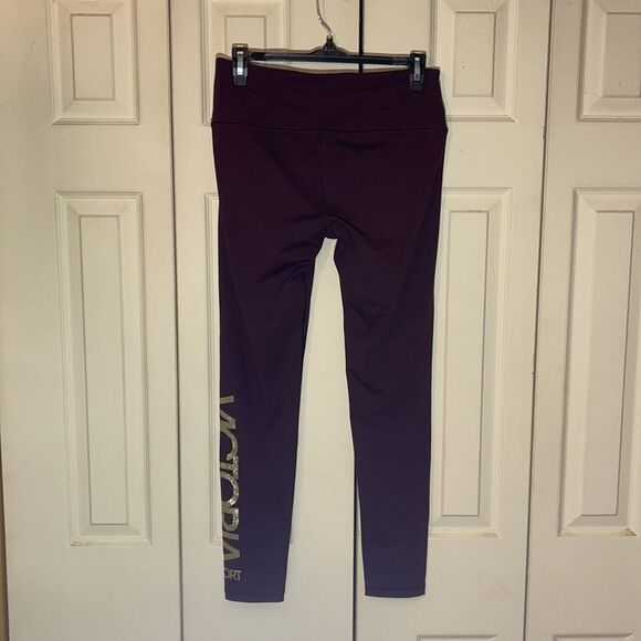 Victoria Sport Limited Edition Knockout Leggings M - Picture 7 of 16